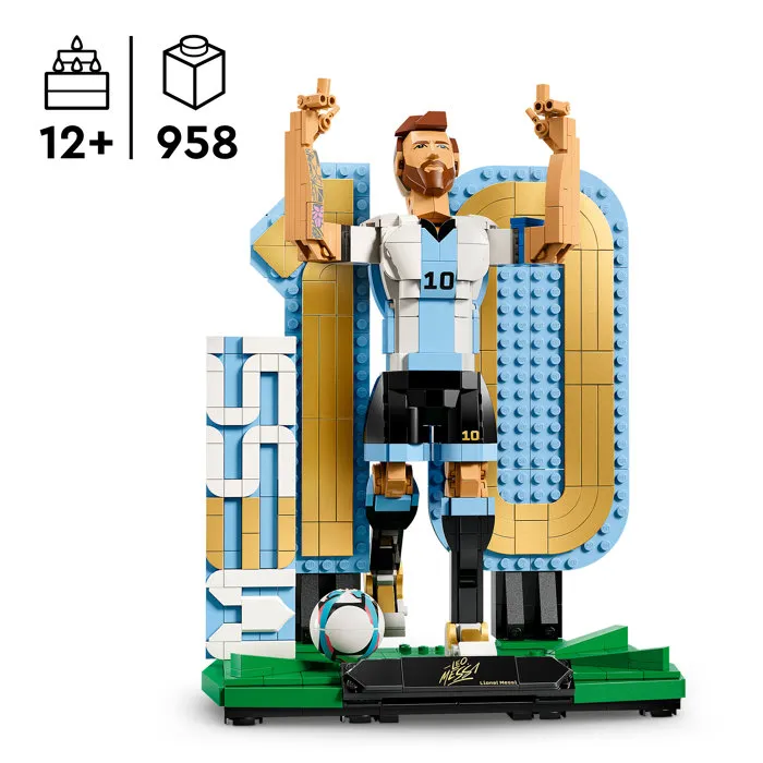 LEGO 43015 Lionel Messi - Légende du Foot - Jeu de Construction 2-en-1 - 958 Pièces - Figurine Déco - À Partir de 12 Ans
