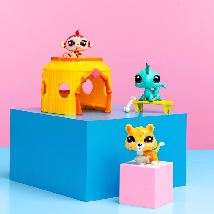Bandai Littlest Pet Shop Pack Tiki Jungle - 8 Pièces Bandai Littlest Pet Shop Pack Tiki Jungle - 8 Pièces