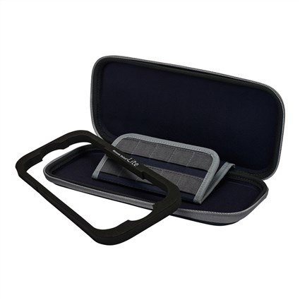 PowerA NSCS0087-01 Coque de protection compacte avec socle intégré et rangement pour Nintendo Switch OLED, Switch et Switch Lite