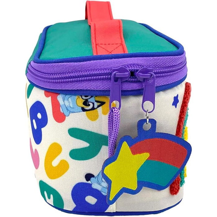 CYP BRANDS Nécessaire de voyage Rainbow Bluey - 23 x 11 x 11 cm - Toilettes avec compartiments intérieurs et fermeture à zip CYP BRANDS Nécessaire de voyage Rainbow Bluey - 23 x 11 x 11 cm - Toilettes avec compartiments intérieurs et fermeture à zip