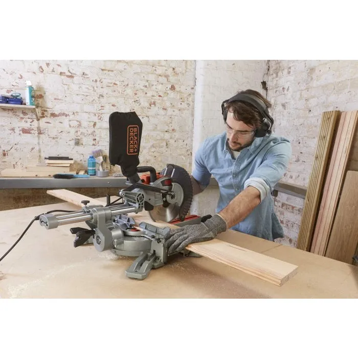 Black + Decker BES700-QS Scie à onglets 1600W