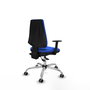 Chaise Elche Asynchrone Tissu Bleu Structure chromée Accoudoir 1D Sans appui-tête Roulettes 65mm pour moquette