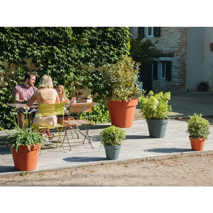 EDA - Pot de fleur rond Toscane Ø 30 cm (29.5x24 cm) - 10 Litres - Intérieur/Extérieur - Résine Terre Battue Orange - 7 Ans Garantie EDA - Pot de fleur rond Toscane Ø 30 cm (29.5x24 cm) - 10 Litres - Intérieur/Extérieur - Résine Terre Battue Orange - 7 Ans Garantie