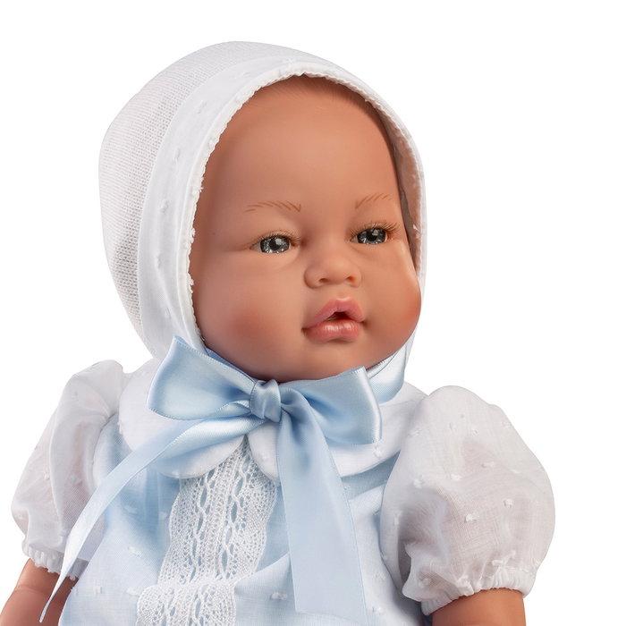 MUÑECAS GUCA Poupée Lucas Sans Cheveux 42 cm avec Robe Blanche et Capuche à Détails Bleus - Jouet Enfant +3 Ans