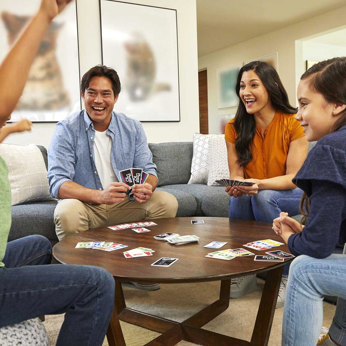Mattel Games Phase 10 - Jeu de cartes de rami (108 cartes)