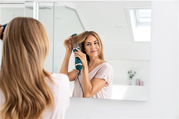Beurer HC-45 OCEAN Sèche-cheveux Brosse Air Chaud 2 en 1 avec Revêtement Céramique et Kératine pour Volume et Coiffage