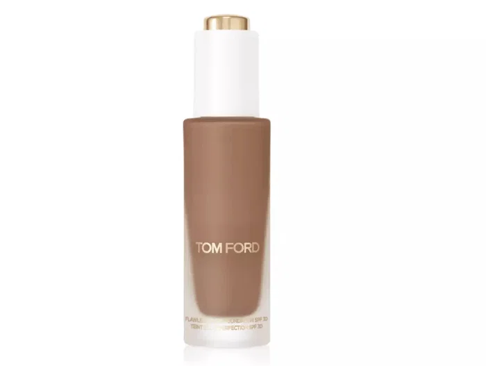 Tom Ford Soleil Glow Fond de teint liquide Châtaigne SPF 30 Tom Ford Soleil Glow Fond de teint liquide Châtaigne SPF 30