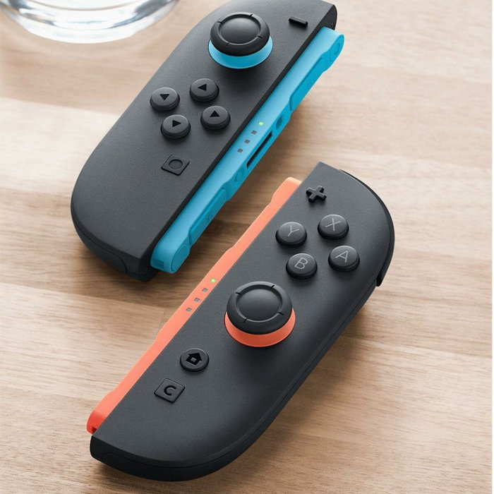 Nintendo Joy-Con 2 Bleu Clair et Rouge Clair