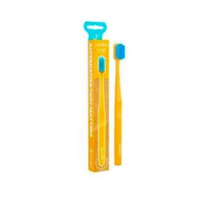 Nordics Oral Care Soft 6.580 - Brosse à dents adulte souple avec 6580 filaments pour une efficacité optimale Nordics Oral Care Soft 6.580 - Brosse à dents adulte souple avec 6580 filaments pour une efficacité optimale