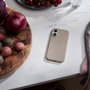 Beats Protection pour téléphone portable iPhone 17 Gris