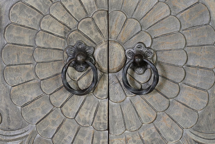 GINER Y COLOMER Armoire 2 portes en bois de manguier et métal patiné gris antiquité, avec soleil fleuri et étagères, 180 x 116 x 42 cm