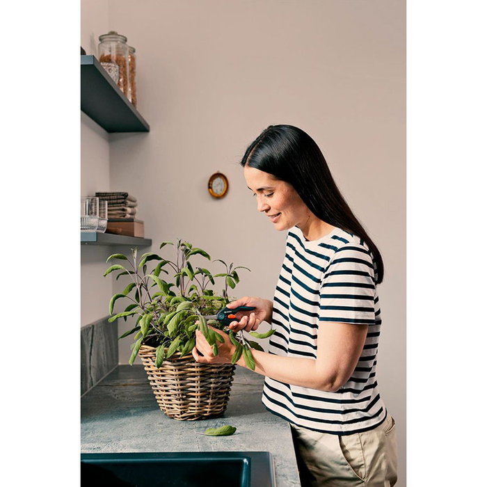 Gardena 12213-20 Gripcut Ciseaux à herbes avec pince de préhension et lames acier inoxydable