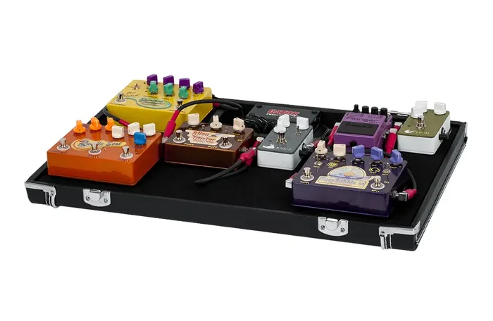 GATOR Gig-Box Jr. - Étui en bois pour pédalier et support de guitare - Noir