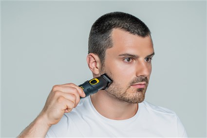 Wahl 09893-0460 Multigroomer avec ou sans câble - Tondeuse nez, oreilles et sourcils avec poignée antidérapante Advanced - 4 têtes et 8 guides