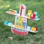 SES CREATIVE Bateau d'équilibre en bois - Jeu de société d'adresse avec 16 pions animaux et dé pour enfants dès 3 ans