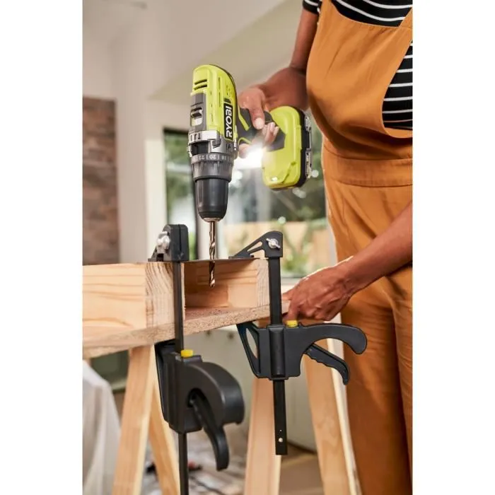 Ryobi Perceuse-visseuse à percussion sans fil 18V ONE+ 50 Nm, 13 mm, 2 vitesses, variateur, batterie 4.0 Ah, chargeur, sac R18PD3-140SA