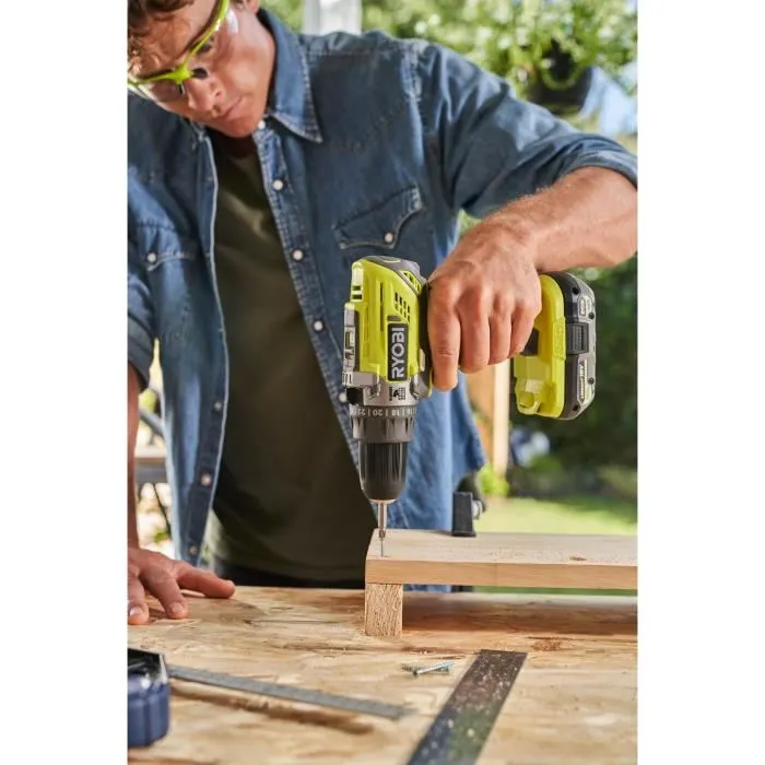 Ryobi Perceuse-visseuse à percussion sans fil 18V ONE+ 50 Nm, 13 mm, 2 vitesses, variateur, batterie 4.0 Ah, chargeur, sac R18PD3-140SA