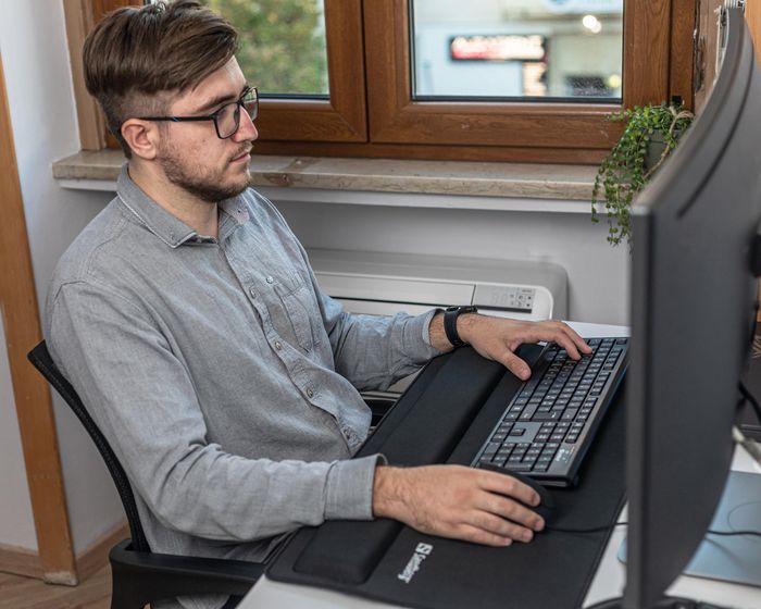 Sandberg Desk Pad Pro XXL - Tapis de bureau ergonomique antidérapant avec repose-poignet pour clavier et souris Sandberg Desk Pad Pro XXL - Tapis de bureau ergonomique antidérapant avec repose-poignet pour clavier et souris