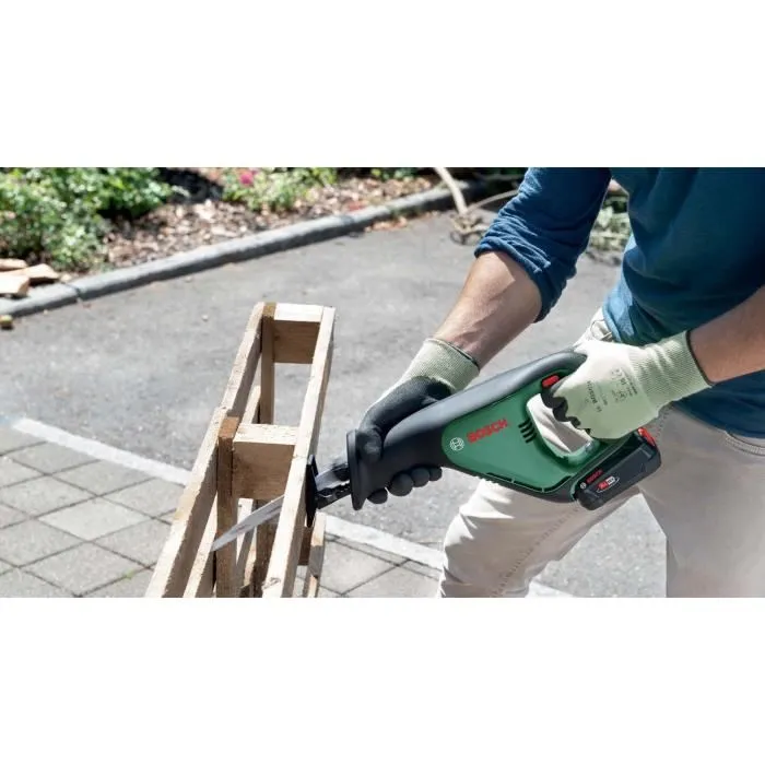 Bosch AdvancedRecip 18 - Scie récipro sans fil 18V avec batterie 2.5Ah, système anti-vibrations, idéale pour coupes rapides et précises