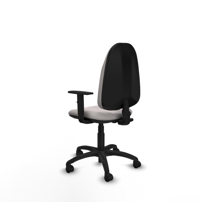 Chaise de bureau Algarra avec mécanisme de contact permanent de base, revêtue de simili cuir blanc. Équipée d'une base en polyamide noir, d'accoudoirs 1D et de roulettes en nylon de 50 mm Chaise de bureau Algarra avec mécanisme de contact permanent de base, revêtue de simili cuir blanc. Équipée d'une base en polyamide noir, d'accoudoirs 1D et de roulettes en nylon de 50 mm