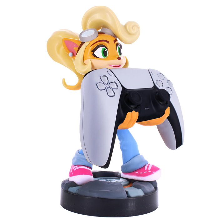 EXQUISITE GAMING Figurine support Cable Guy Crash Bandicoot Coco - Support pour manettes PS5 DualSense, Xbox Series et iPhone - 21 cm