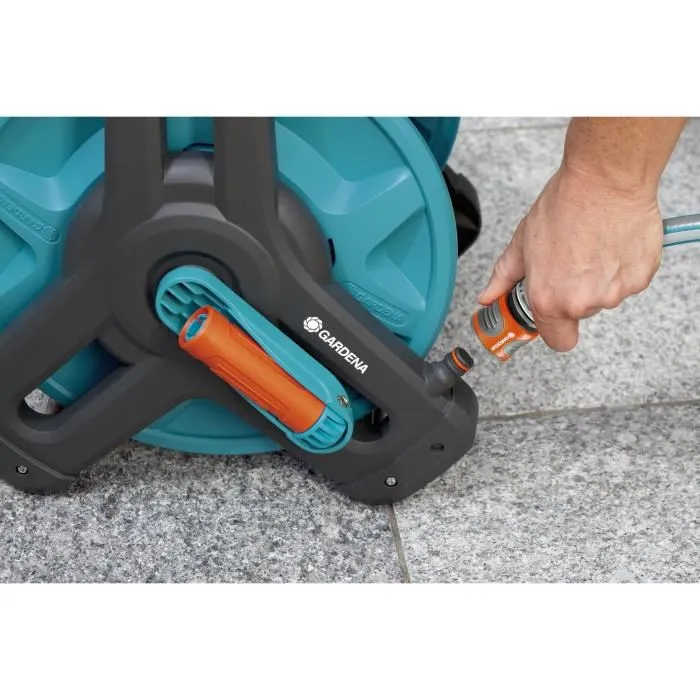 Gardena - Dévidoir portable 50 Classic - Dévidoir de tuyau portable, structure compacte et anti-goutte - Garantie 5 ans
