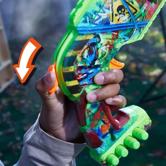 Nerf Zombie Driller - Blaster à fléchettes avec cylindre rotatif et viseur amovible - 16 fléchettes Nerf Elite incluses - À partir de 8 ans