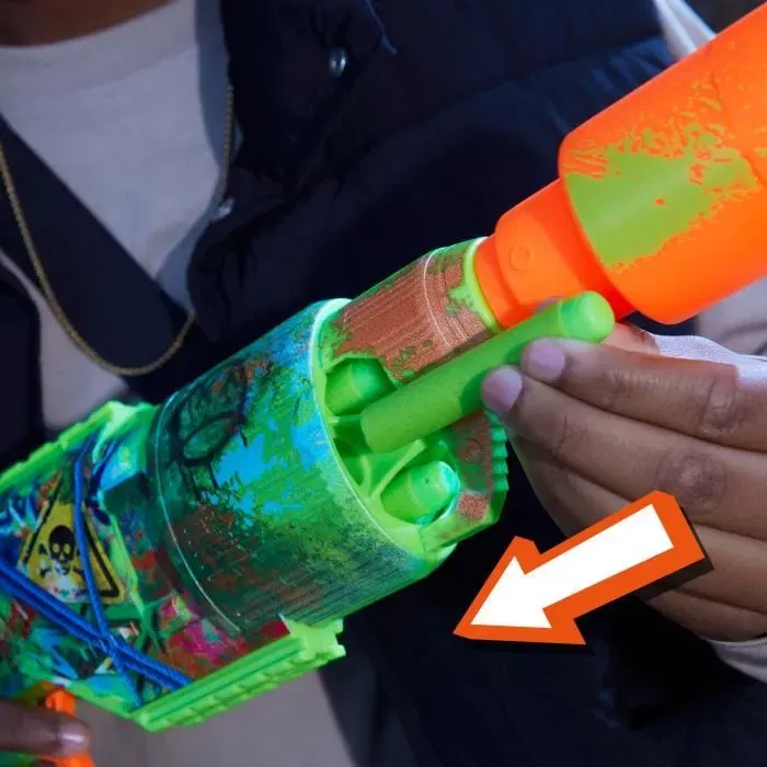 Nerf Zombie Driller - Blaster à fléchettes avec cylindre rotatif et viseur amovible - 16 fléchettes Nerf Elite incluses - À partir de 8 ans