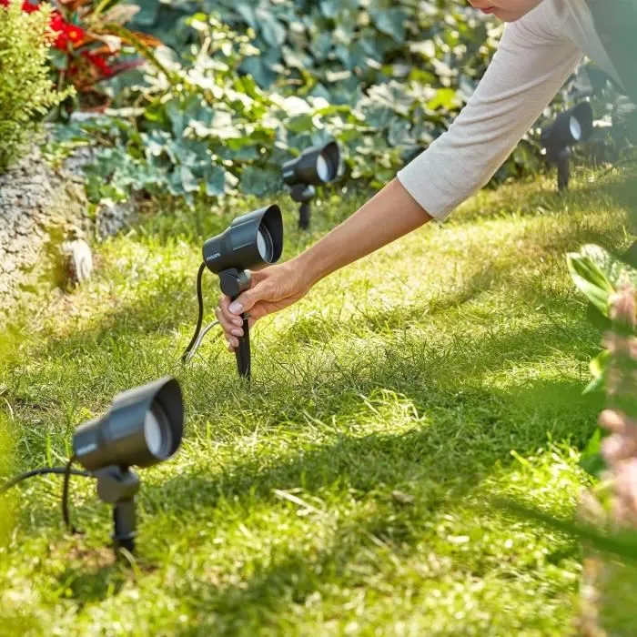 Philips GardenLink Spot Extérieur Basse Tension LED 1x6W 2700K IP44 Noir Philips GardenLink Spot Extérieur Basse Tension LED 1x6W 2700K IP44 Noir