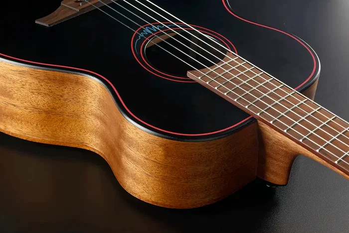 LAG Guitare Folk Électroacoustique Nylon Travel Blue Wave 1, Table Cèdre Massif, Caoba, Satiné