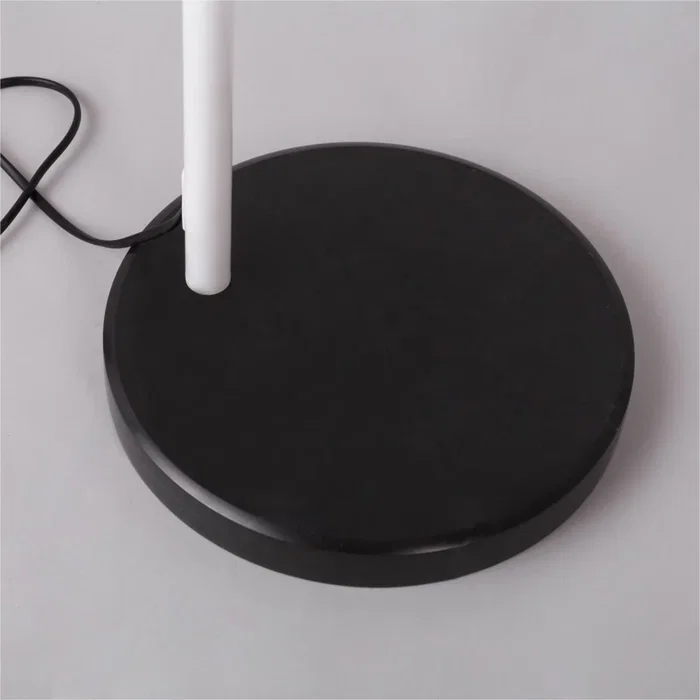 Lampe sur Pied Singaraja SKD-F1001, Design Unique et Moderne, Finition de Qualité, Ambiance Naturelle pour Salon, Chambre, Restaurant