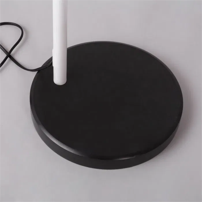 Lampe sur Pied Singaraja SKD-F1001, Design Unique et Moderne, Finition de Qualité, Ambiance Naturelle pour Salon, Chambre, Restaurant