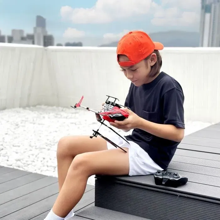 Flybotic SKY KNIGHT Hélicoptère Télécommandé 43 cm 2.4 GHz - Décollage/Aterrissage Auto, Vol Stationnaire, Effets Lumineux - Pour Enfants et Adultes à partir de 8 ans