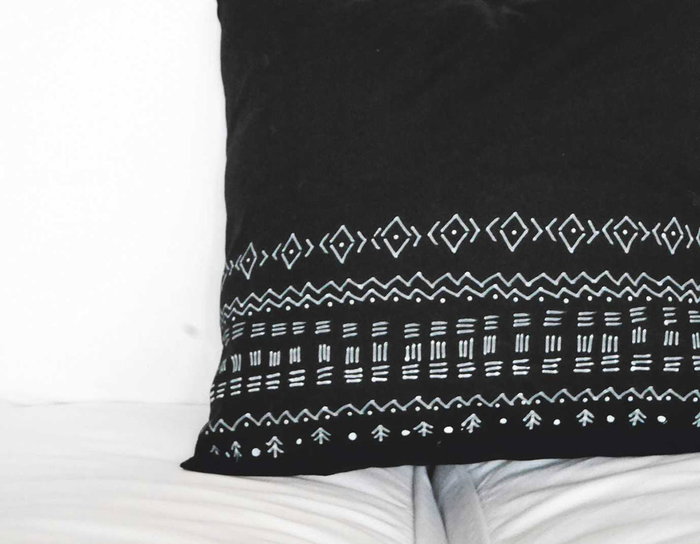 Kreul Set de 4 Marqueurs Textiles Opaques Black & White