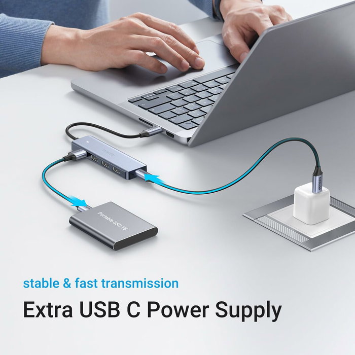 Ugreen Hub USB 5 en 1 avec 4 ports USB-A 3.2 Gen 1 et 1 port USB-C - Gris