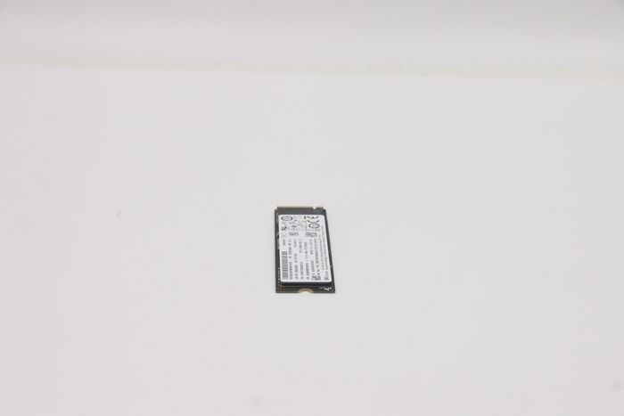 Lenovo SSD M.2 2280 1TB NVMe PCIe 3.0 x4 - Vitesse de lecture 3500 MB/s et écriture 3000 MB/s