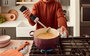 Kitchenaid 5KHBRV75BM Batteur à main sans fil compact avec batterie rechargeable 12V noir mat - inclut fouet, picador et bol sans BPA 1L