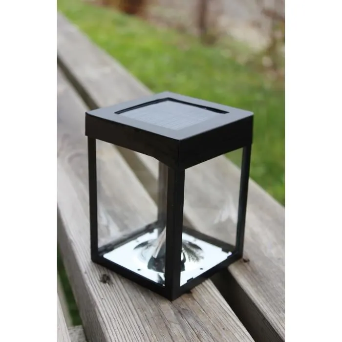 Mini photophore solaire en verre noir - Lampe de table extérieure avec ampoule - Fonctionne à l'énergie solaire Mini photophore solaire en verre noir - Lampe de table extérieure avec ampoule - Fonctionne à l'énergie solaire