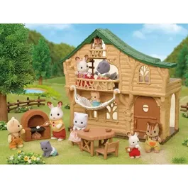 Epoch Sylvanian Families Chalet du Lac Réf. 5451 - Maison de Poupée avec Poêle à Bois, Hamac et Mobilier - Jouet Enfant