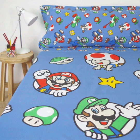 NINTENDO Kit de draps Super Mario Bros 90 cm avec housse de couette 160x260 cm, drap housse et taie d'oreiller en Coton et Polyester NINTENDO Kit de draps Super Mario Bros 90 cm avec housse de couette 160x260 cm, drap housse et taie d'oreiller en Coton et Polyester