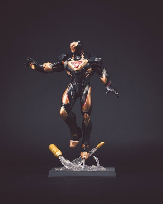 McFarlane Toys Marvel Rivals Collection Gamerverse Iron Man Platinum Edition (28 cm) McFarlane Toys Marvel Rivals Collection Gamerverse Iron Man Platinum Edition (28 cm)