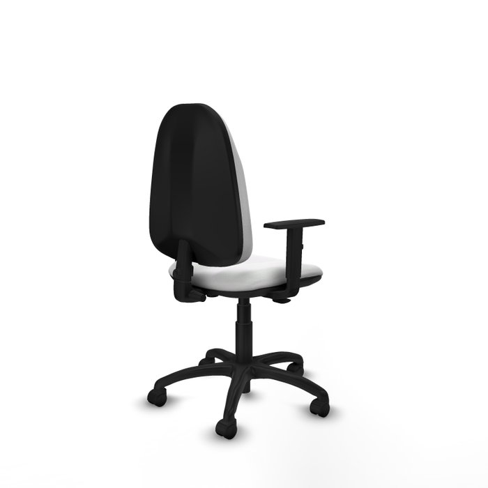 Chaise de bureau Algarra avec mécanisme de contact permanent de base, rembourrée de tissu blanc. Équipée d'une base en polyamide noir, d'accoudoirs 1D et de roulettes en nylon de 50 mm.