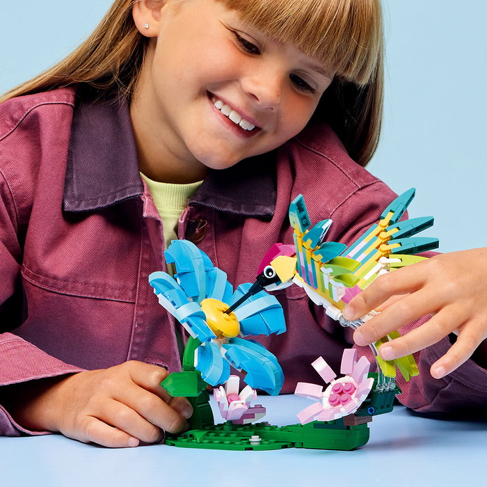 Lego Creator 3-en-1 Colibri Coloré 31384