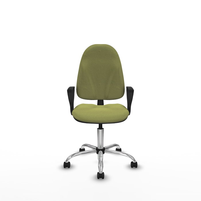 Chaise de bureau Algarra avec mécanisme de contact permanent de base, recouverte de tissu vert olive. Équipée d'une base chromée, d'accoudoirs fixes et de roulettes pour parquet.
