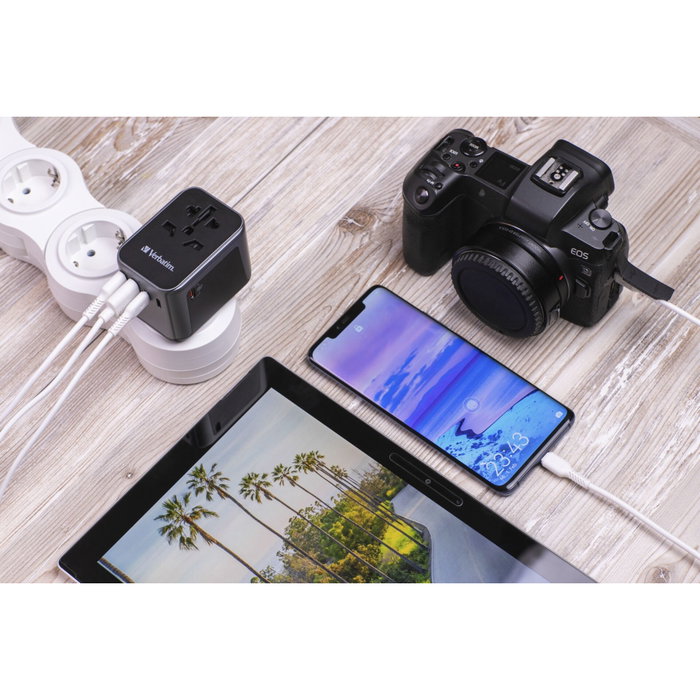 Verbatim UTA-03 Adaptateur de Voyage Universel USB-C 30W Verbatim UTA-03 Adaptateur de Voyage Universel USB-C 30W