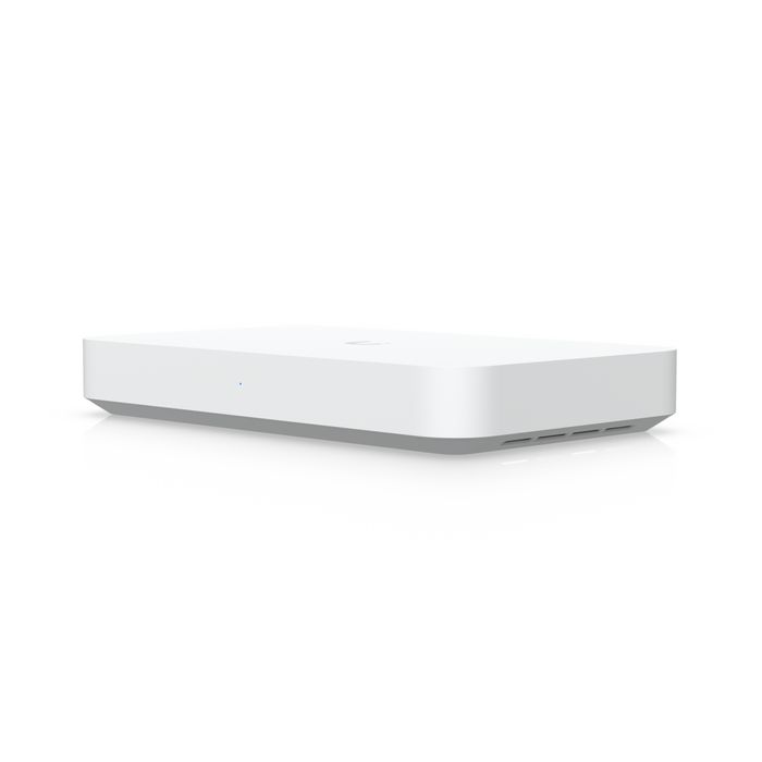 Ubiquiti Gateway 10G avec switch 4 ports 2.5 GbE, PoE+, ports WAN 10G SFP+ et RJ45, port LAN 10G SFP+, processeur quad-core, 2 GB, boîtier blanc Ubiquiti Gateway 10G avec switch 4 ports 2.5 GbE, PoE+, ports WAN 10G SFP+ et RJ45, port LAN 10G SFP+, processeur quad-core, 2 GB, boîtier blanc