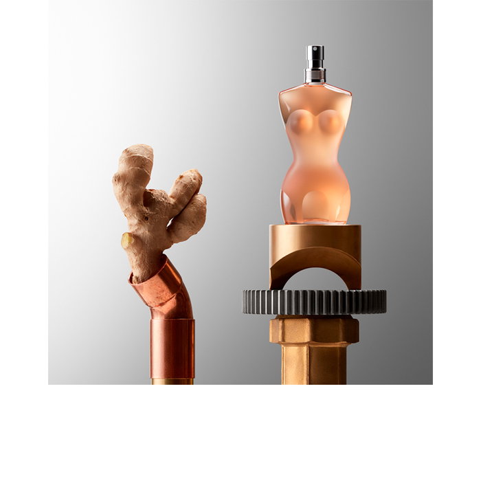 Jean Paul Gaultier CLASSIQUE Eau de Toilette Vaporisateur 50 ml Femme Ambre Floral Jean Paul Gaultier CLASSIQUE Eau de Toilette Vaporisateur 50 ml Femme Ambre Floral