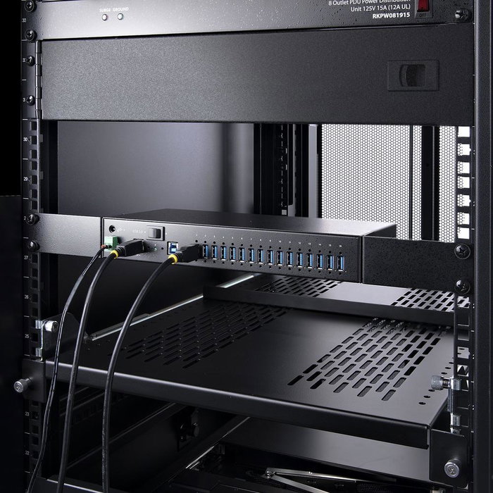 Startechcom Hub Industriel USB 3.2 Gen 1 18 en 1 – 16 Ports USB-A, 2 Ports Hôte, Montage Rack/DIN, Métal