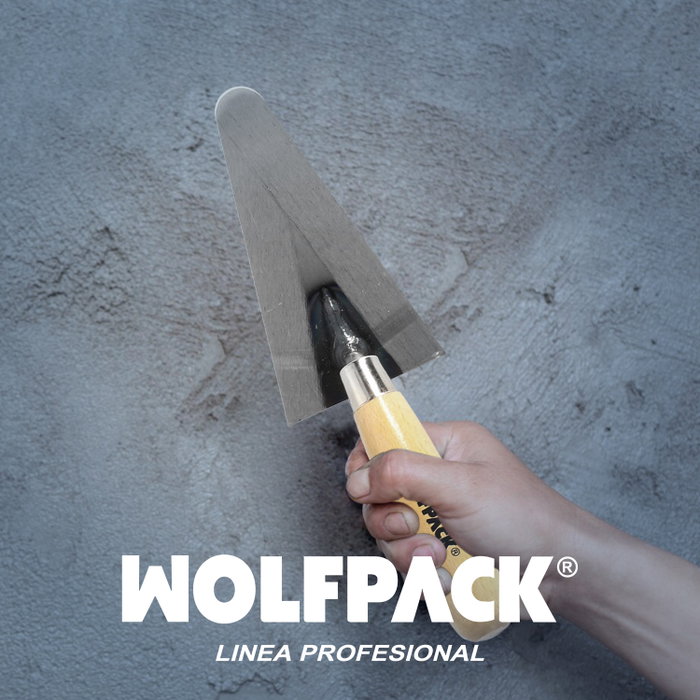 WOLFPACK LINEA PROFESIONAL Truelle Maurer manche bois 342 /130 mm