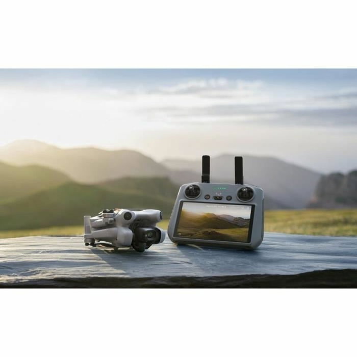 DJI Mini 4 Pro Fly More Combo avec Caméra 4K HDR